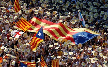 Kinh tế Tây Ban Nha hao hụt 20% nếu Catalonia ly khai