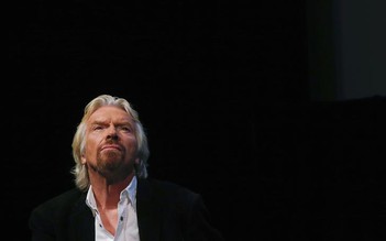 Tỉ phú Richard Branson 'ghen tị' vì Elon Musk phóng được tên lửa