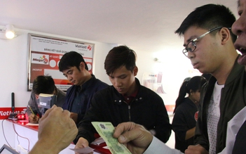 Vietlott nghẽn mạng trong ngày mở bán 'xổ số triệu đô' tại Hà Nội