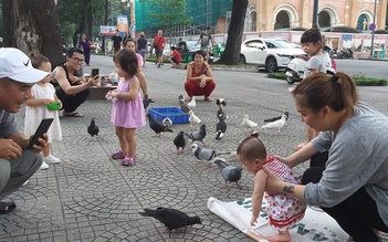 Những câu đừng bao giờ trêu đùa trẻ: ‘Mẹ có em bé, mày sắp ra rìa rồi’