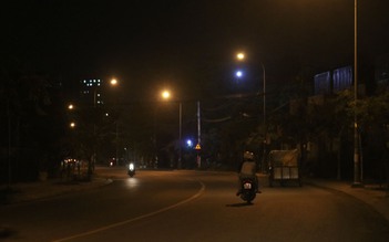 Đi đường vào ban đêm, bạn trẻ lưu ý gì để tránh gặp kẻ xấu?