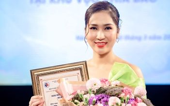 'Hoa hậu cải lương' nhận giải Diễn viên cải lương xuất sắc năm 2020