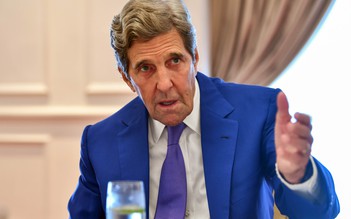 Đặc phái viên John Kerry: VinFast đầu tư xe điện tại Mỹ là rất tốt