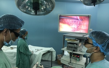 Phẫu thuật bằng nội soi 3D cho bệnh nhân mắc khối sa ở 'vùng kín'