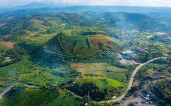 Vẻ đẹp hoang sơ của hang động núi lửa dài nhất Đông Nam Á ở Đắk Nông
