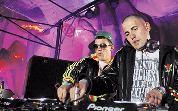 Bộ đôi DJ nổi tiếng Dimitri Vegas và Like Mike đến VN