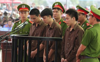 Thảm sát ở Bình Phước: Gần 10.000 chữ ký xin giảm án cho Vũ Văn Tiến