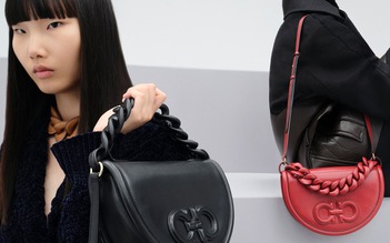 Làm mới mình trong mùa Thu Đông 2022 với túi yên ngựa Salvatore Ferragamo, Aura Bag