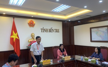 Thứ trưởng Bộ GD-ĐT Nguyễn Văn Phúc kiểm tra thi tốt nghiệp THPT tại Bến Tre