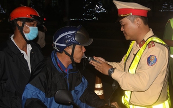 Bình Định: Tông xe vào CSGT, một thanh niên 19 tuổi bị khởi tố