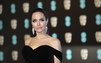 Rộ tin Angelina Jolie tìm được tình mới sau khi ly hôn