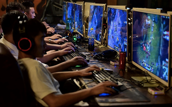 Game eSports đầu tiên có HLV tham gia trong lúc tuyển thủ thi đấu