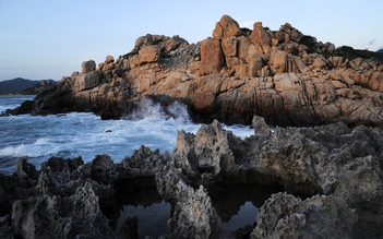 Nắng Phan Rang đưa ta về huyền thoại