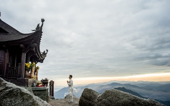 Hành hương về Yên Tử chiêm bái Phật, “check in” cùng đại lão mai vàng trên non thiêng