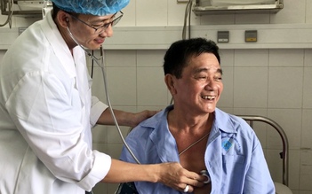 Bác sĩ Cần Thơ cứu sống bệnh nhân Singapore bị nhồi máu cơ tim cấp