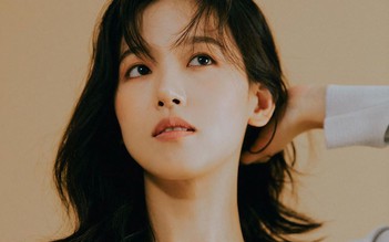 Mỹ nhân ‘Người tình ánh trăng’ đăng đàn xin lỗi vì quấy rối khán giả
