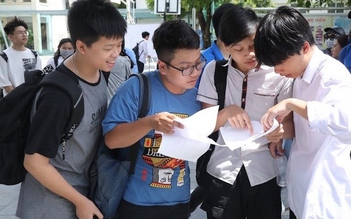 Tuyển sinh lớp 10 tại Hà Nội: Đề toán ‘dễ thở’, phổ điểm ở mức 7 - 8