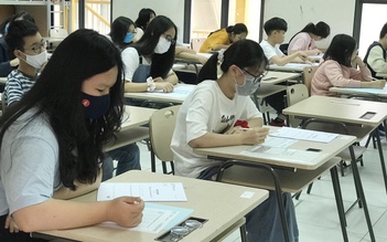 Sở GD-ĐT Hà Nội đề xuất cho học sinh trở lại trường từ ngày 10.7