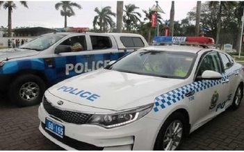Hai cảnh sát Fiji bị cáo buộc lấy cắp tiền của công dân Trung Quốc