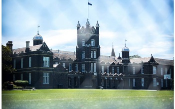 Gần 40 hiệu trưởng kêu gọi cho học sinh quốc tế trở lại Úc khẩn cấp