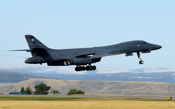 Oanh tạc cơ B-1B Mỹ bay đến Biển Đông, ‘gửi thông điệp cho Trung Quốc’