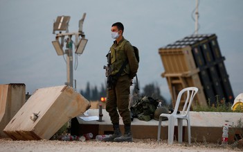 Phòng không để ‘lọt lưới’ tên lửa Syria, quân đội Israel điều tra