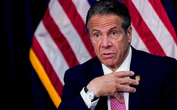 Nữ trợ lý kể chi tiết cáo buộc bị thống đốc New York quấy rối tình dục
