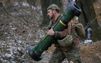 70% vũ khí phương Tây cung cấp không đến tay binh sĩ Ukraine?
