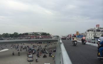 Thông xe cầu vượt ngã sáu Gò Vấp, giảm kẹt xe cho sân bay Tân Sơn Nhất
