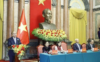 Chủ tịch nước Nguyễn Xuân Phúc tiếp đại biểu dự Đại hội 22 Hội đồng Hòa bình thế giới
