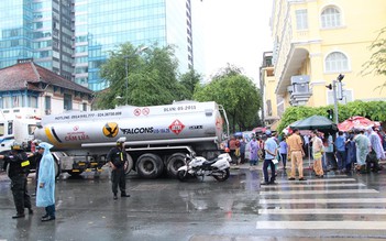 Nữ sinh bị xe cán tử vong ngay trung tâm: Xe bồn được vào nội thành giờ nào?