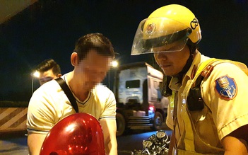 Việt kiều Pháp bị CSGT đo nồng độ cồn: ‘Uống 1 ly, bị giam xe, tức quá!'’
