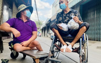 Xóm vé số người khuyết tật ở Sài Gòn: Về quê sau dịch Covid-19 thì tiền đâu sống?