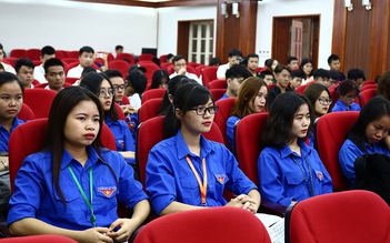 Đông đảo thanh niên hưởng ứng Cuộc thi 'Tìm hiểu về Đảng Cộng sản Việt Nam'