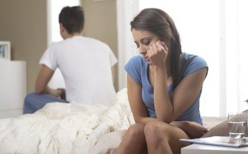 Chảy máu bất thường ở 'vùng kín', mau đi khám ung thư cổ tử cung!