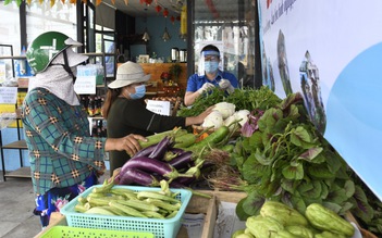 Sài Gòn giãn cách nhưng không... xa cách