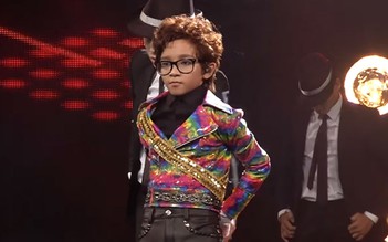 Cậu bé 'Michael Jackson nhí' bùng nổ sân khấu Vietnam Idol Kids