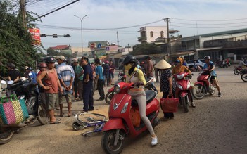 Thương tâm con trai cặp vợ chồng khiếm thị bị xe ben cán tử vong