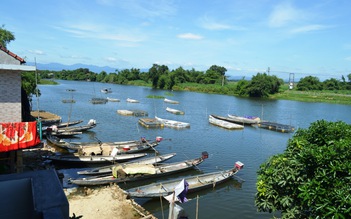 Nuôi cá trên... thuyền