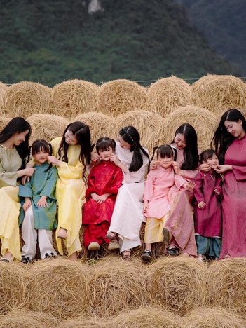 Thú vị điểm 'check-in' tết với 400 cuộn rơm tại Quảng Trị