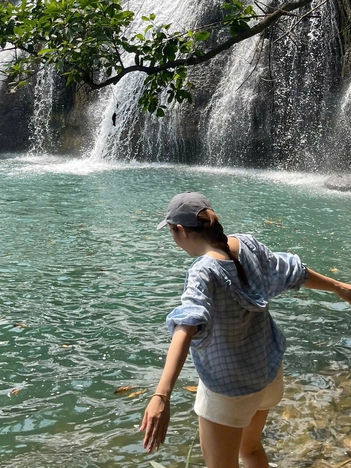 Tắm thác Tà Puồng, ăn gà nướng, măng rừng giữa đại ngàn Trường Sơn