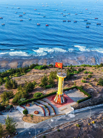 Thiên đường 'ăn biển, ngủ rừng'