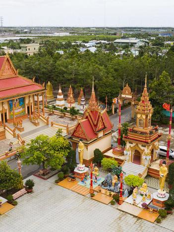 Chùa Xiêm Cán, tuyệt tác kiến trúc tráng lệ của đồng bào Khmer Nam bộ