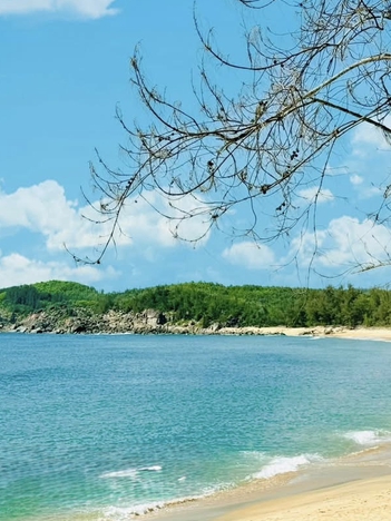 Về Châu Me với biển đẹp, hải sản tươi và ‘mắm vua’