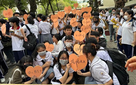 Hiểu công thức vật lý qua trò chơi tìm mảnh ghép tình yêu Hiểu công thức vật lý qua trò chơi tìm mảnh ghép tình yêu