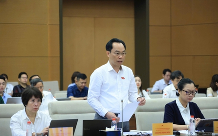 Đại biểu chất vấn thay đổi tuyển sinh đại học đột ngột, Bộ trưởng GD-ĐT nói gì? Đại biểu chất vấn thay đổi tuyển sinh đại học đột ngột, Bộ trưởng GD-ĐT nói gì?