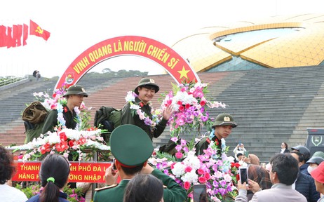 Hơn 1.450 thanh niên ở Lâm Đồng nô nức lên đường nhập ngũ