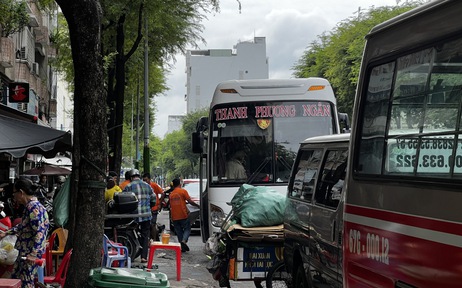 TP.HCM  'điểm mặt gọi tên' 87 bến cóc, càng gần lễ càng nở rộ