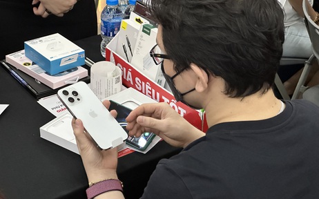 iPhone giảm giá tới 3 triệu đồng