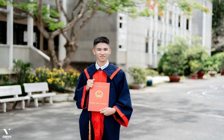 Chàng trai Đà Lạt thủ khoa khối D07  